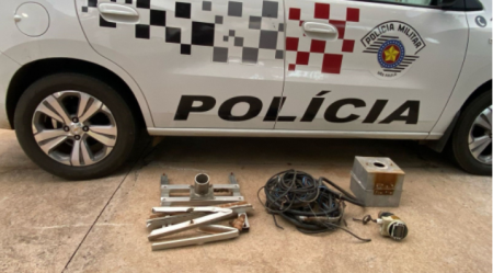 Dupla Ã© flagrada pela PM apÃ³s furtar materiais em estaÃ§Ã£o de tratamento de esgoto em Adamantina