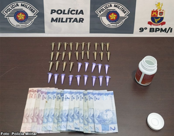 Indivíduo é preso com crack e cocaína próximo de sua casa em Tupã (SP)