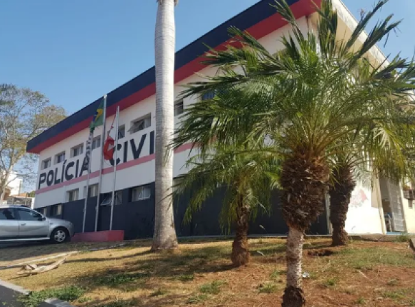 Homem é preso por descumprir medida protetiva e ameaçar matar ex-mulher e filha em Pirapozinho