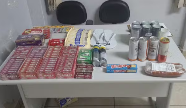 Homem é preso após furtar diferentes itens de mercado localizado na Avenida Brasil, no Centro, em Presidente Prudente