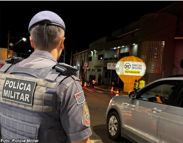 Operação em Tupã faz fiscalização e teste do bafômetro, apreende motos e carros e aplica 46 multas