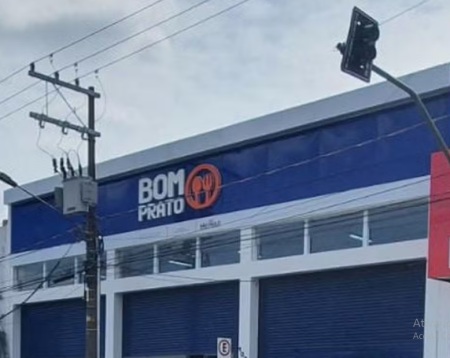 ApÃ³s atropelamentos, Semob decide colocar para funcionar semÃ¡foro em frente ao Bom Prato, em Presidente Prudente