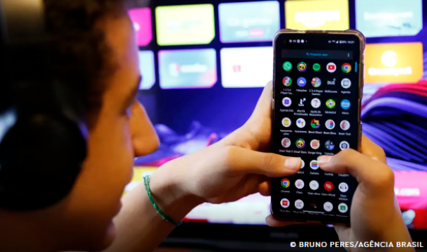 Denúncias de pedofilia na internet pelo Disque 100 aumentam em agosto