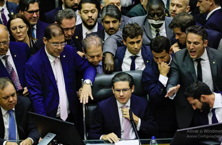 'Pacote da impunidadeâ inclui aval da CÃ¢mara para abertura de inquÃ©rito policial; ministros do STF dizem que Ã© inconstitucional