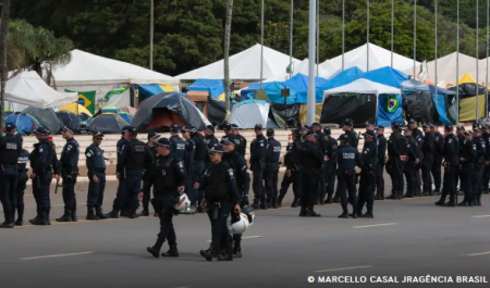 PGR denuncia casal que arrecadou R$ 1 milhÃ£o para acampamento golpista