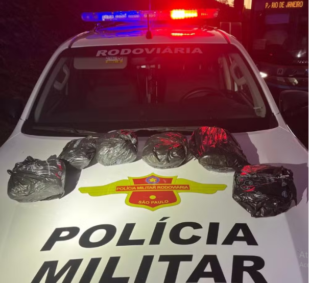 Boliviano é preso ao transportar quase 4kg de skunk dentro de bagagem, em Pres. Bernardes