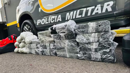 Adolescente Ã© apreendido com quase 30kg de maconha e skunk na Rodovia Raposo Tavares, em Presidente Prudente