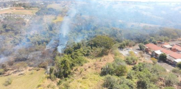 Baixa umidade no ar favorece proliferação de incêndios em Osvaldo Cruz