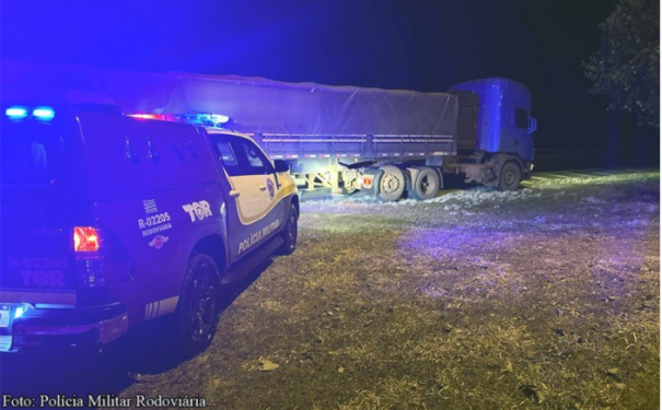 Polícia Rodoviária apreende mais de 2 toneladas de drogas em rodovia de Parapuã (SP)