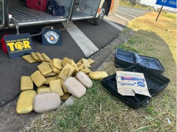 OSVALDO CRUZ: Boliviano é flagrado com tijolos de skank em bagagem e acaba preso na Rodovia Comandante João Ribeiro de Barros