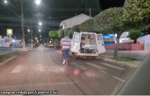 Homem embriagado pula de ambulância durante trajeto até o Pronto Socorro de Bastos