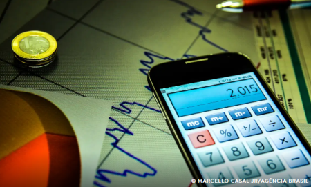 Mercado financeiro reduz previsÃ£o da inflaÃ§Ã£o para 5,07%