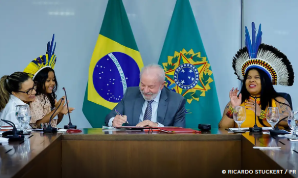 Lula homologa três novas terras indígenas no Ceará