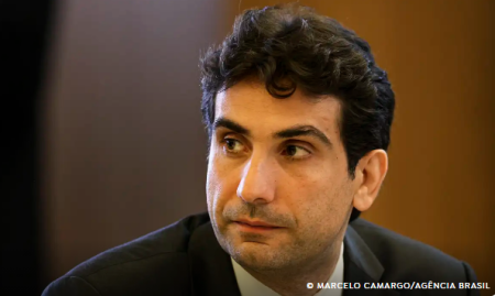 Pix deve permanecer sob gestÃ£o pÃºblica, diz GalÃ­polo