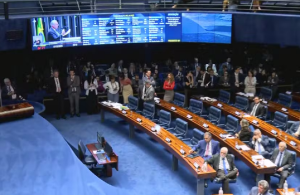 Senado aprova projeto que reduz penas de condenados pelos atos de 8 de janeiro