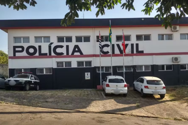 Suspeito morre após troca de tiros com a PM durante fuga em Pirapozinho