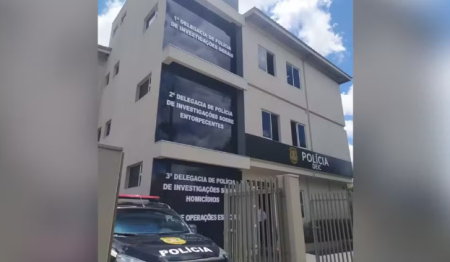 Dupla Ã© baleada em bar de Presidente Prudente