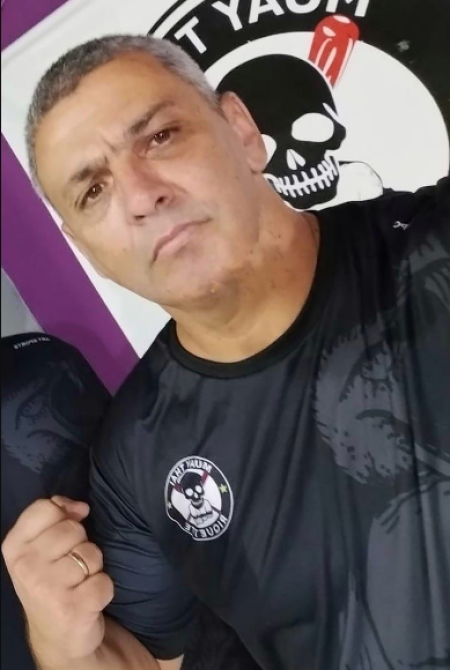 Osvaldocruzense Anderson Riquete foi reconhecido mestre de Muay Thai, na TailÃ¢ndia