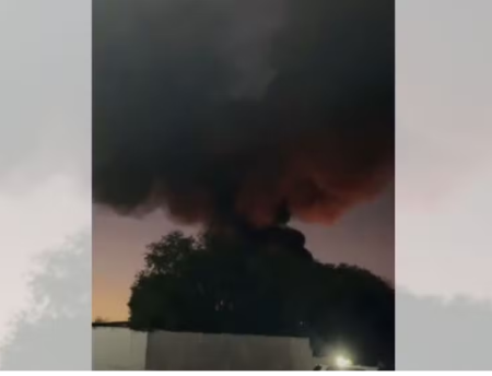 IncÃªndio atinge depÃ³sito de ferro velho e gera fumaÃ§a densa em Prudente