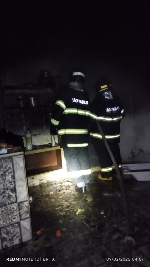 Incêndio atinge residência em Parapuã, mas não há vítimas