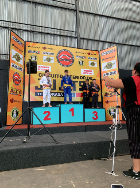 Atleta de Osvaldo Cruz Ã© campeÃ£o do Circuito Interior de Jiu-Jitsu na sua categoria