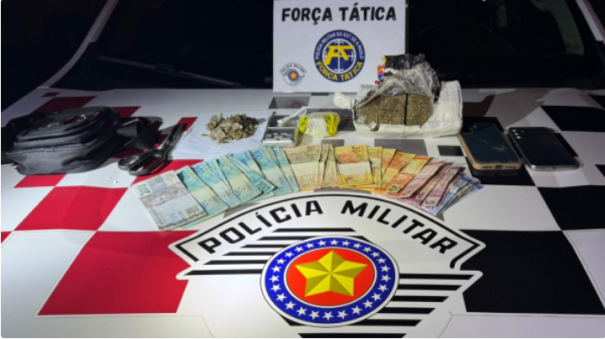 Tráfico de drogas: homem é preso e adolescente apreendido pela Polícia Militar em Adamantina