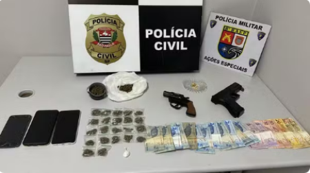 Com porÃ§Ãµes de cocaÃ­na, crack e maconha em residÃªncia, homem Ã© preso em Tarabai