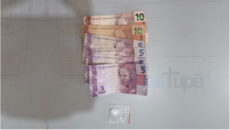 Homem Ã© preso em flagrante por trÃ¡fico de drogas prÃ³ximo Ã  creche em QuatÃ¡