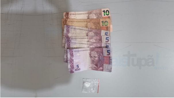 Homem é preso em flagrante por tráfico de drogas próximo à creche em Quatá