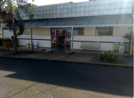 Homem Ã© morto a facadas apÃ³s desentendimento com pedreiro em obra, em Regente FeijÃ³