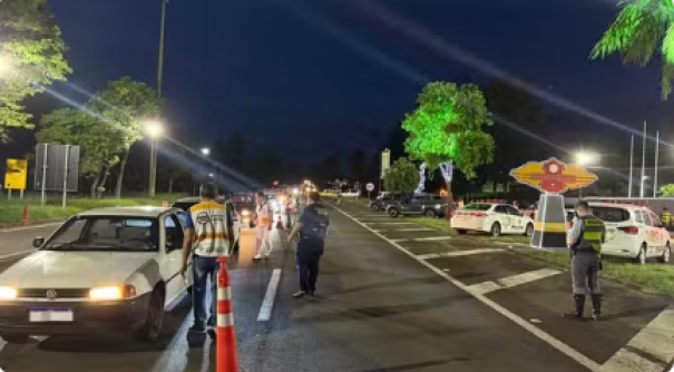 Operação Direção Segura Integrada registra mais de 2,5 mil testes do bafômetro e quase 90 infrações de trânsito na Rodovia Raposo Tavares