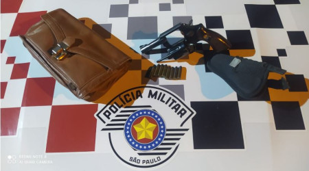 PolÃ­cia Militar prende homem por posse irregular de arma de fogo em Pracinha