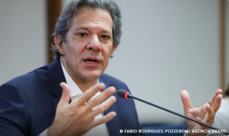 Haddad descarta elevar IOF para conter saÃ­da de dÃ³lares