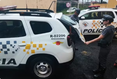 ApÃ³s furtarem propriedade rural, dois homens sÃ£o presos na Rodovia Raposo Tavares, em MartinÃ³polis