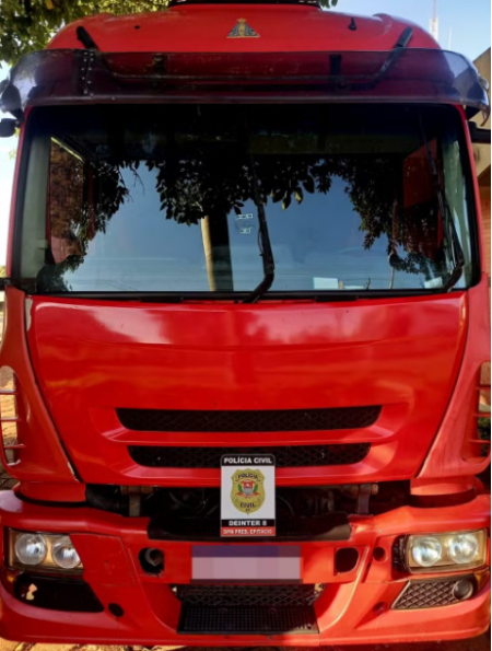 PolÃ­cia Civil recupera caminhÃ£o supostamente roubado em Presidente EpitÃ¡cio