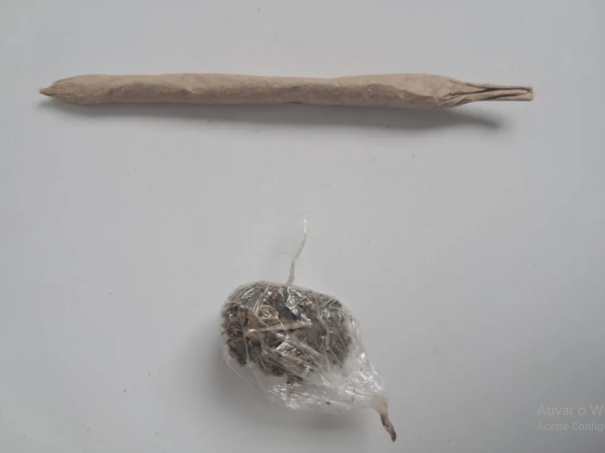 Polícia Militar flagra trio com maconha nas imediações de escola em Flórida Paulista