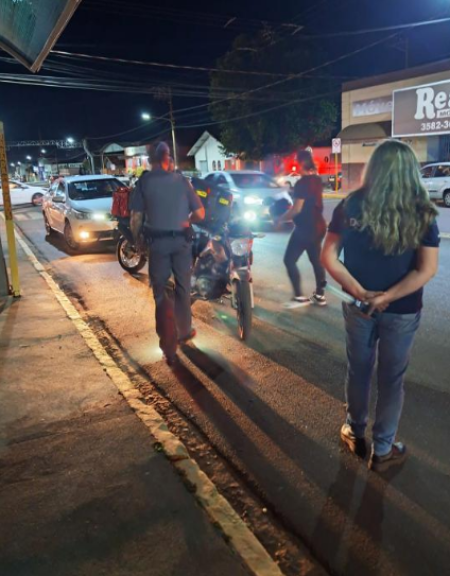 PolÃ­cia Militar e Detran fiscalizam 132 motoristas em ParapuÃ£