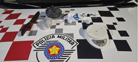 Homem Ã© preso por trÃ¡fico de drogas em LucÃ©lia