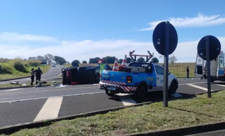 Acidente de trÃ¢nsito deixa quatro pessoas feridas na Rodovia Assis Chateaubriand, em MartinÃ³polis