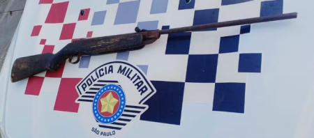Com mandado de prisÃ£o, homem Ã© detido e espingarda Ã© apreendida em residÃªncia, em Panorama