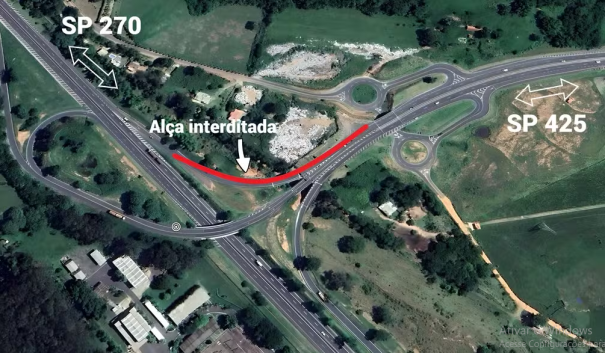 Obras interditam alça de acesso que conecta rodovias Assis Chateaubriand e Raposo Tavares, em Presidente Prudente