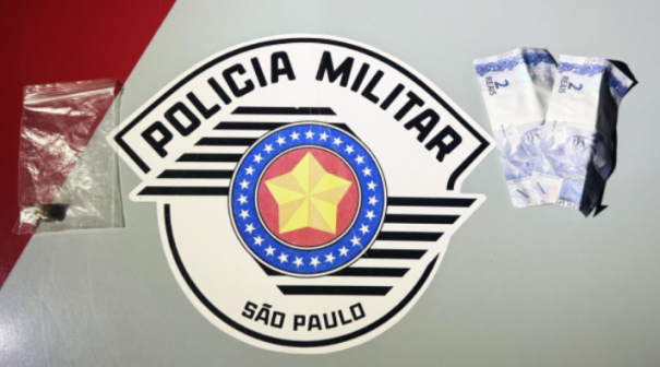 Homem é preso pela PM após roubar amásia com pedaço de pau em Adamantina