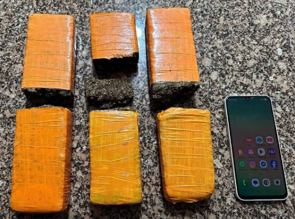 Homem é flagrado transportando maconha e acaba preso por tráfico de droga na Rodovia Raposo Tavares, em Santo Anastácio