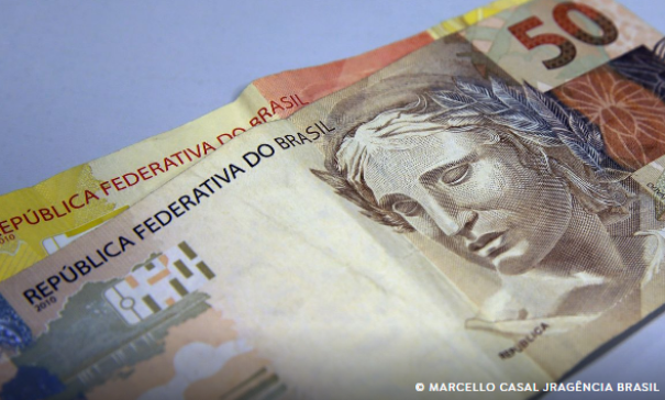 Caixa libera abono salarial para nascidos em setembro e outubro