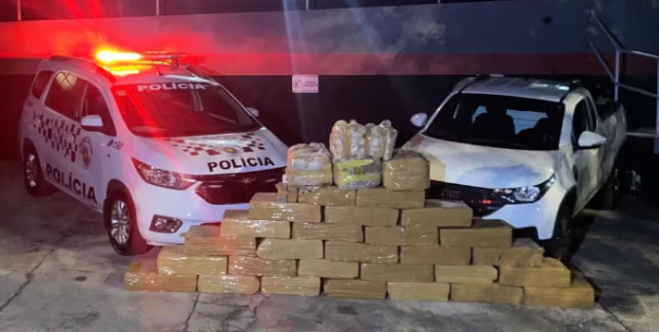 Idoso é preso com mais de meia tonelada de drogas na Rodovia Assis Chateaubriand, em Pirapozinho