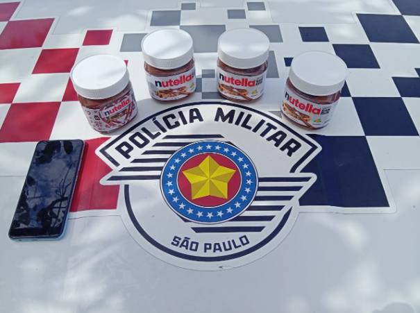 Polícia Militar de Osvaldo Cruz prende um homem e uma mulher pelo crime de furto.