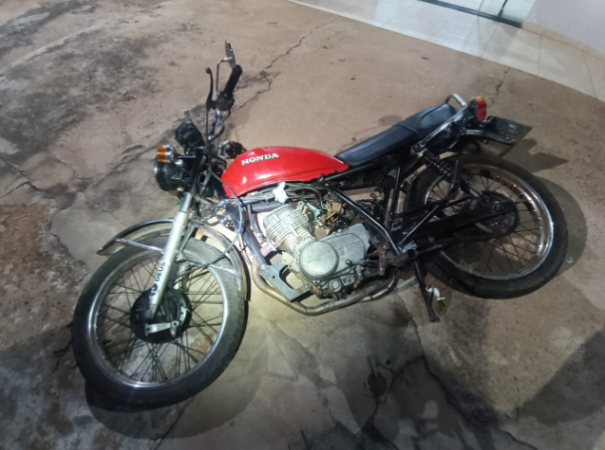 Polícia Militar apreende adolescente e motocicleta adulterada