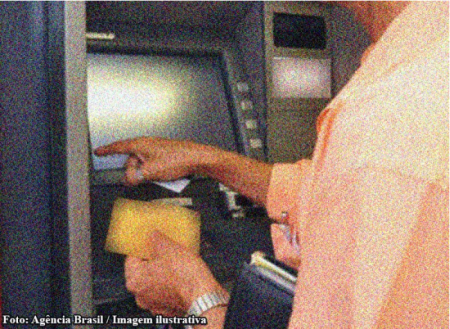 Idoso de 75 anos Ã© enganado por dupla e perde mais de R$ 13 mil em golpe bancÃ¡rio