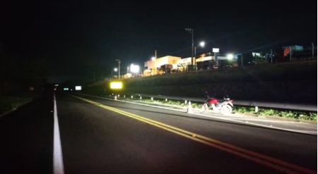 Pedestre morre apÃ³s ser atropelado por motocicleta na Rodovia Comandante JoÃ£o Ribeiro de Barros, em Osvaldo Cruz