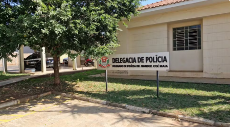 Morador de chÃ¡cara Ã© assaltado ao chegar Ã  residÃªncia em Rancharia